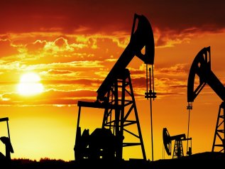 Guerra del petrolio: schizza il prezzo