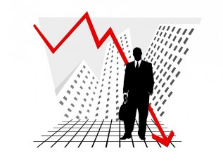 Draghi: “L’economia ha rallentato più del previsto”
