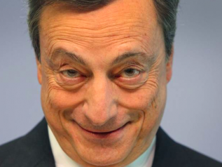 Draghi lascia la Bce. Riconoscimenti da Merkel, Macron, Lagarde, Mattarella