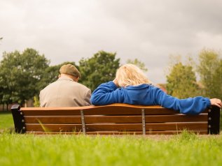 Invecchiamento: scuola, lavoro e pensioni a rischio. Cosa fare?