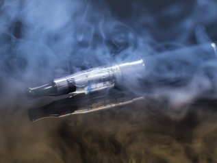 Scoperto il ‘problema’ della e-cigarette