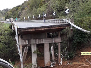 La Liguria si sgretola: cede un viadotto sulla Torino-Savona