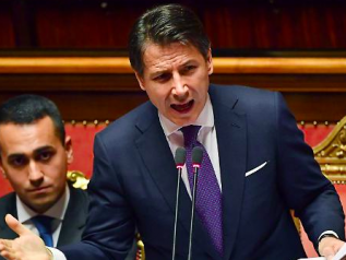 Tra Conte e Di Maio è gelo. Ora la crisi è un rischio vero