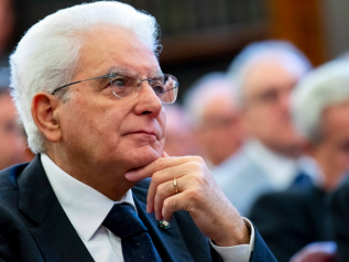 Mattarella: “Combattere la disoccupazione”