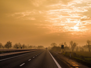 Autostrade, dai pedaggi 6 mld. Ma per ogni km solo 300 mila euro allo Stato