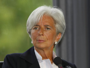 Bce, tassi ancora a zero. Ma Lagarde lancia la “revisione strategica”