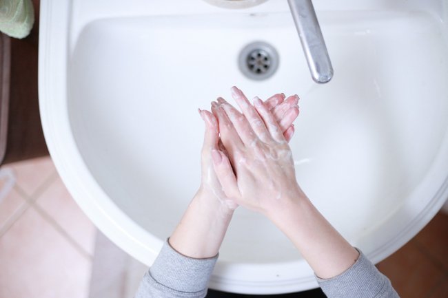 La ricetta del disinfettante ‘fai da te’ sul sito dell’Oms