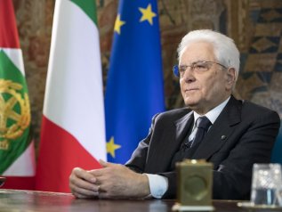 Mattarella: “Fiducia nell’Italia, supereremo l’emergenza”
