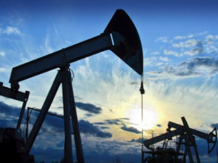 Crolla il prezzo del petrolio: 27 dollari al barile
