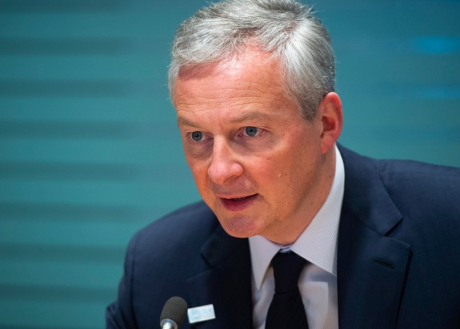 Parigi vara un piano da 45 mld. Ma porta il deficit al 3,9%