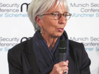 Lagarde ci ripensa: “Pronti ad alzare il Qe”