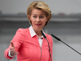 Von der Leyen all’Italia: “Scusateci, ora l’Ue è con voi”