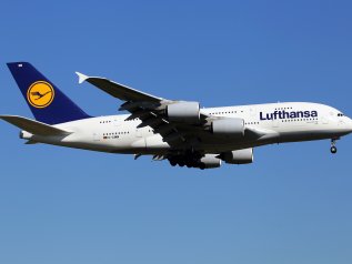 Bailout da 10 mld. Per salvare Lufthansa aiuti di Stato da 4 paesi