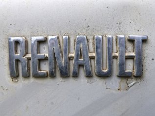 Renault, non bastano 5 mld per salvarla