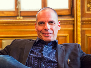 Varoufakis: “L'Italia crollerà senza gli eurobond trentennali”
