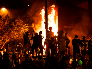 A Minneapolis 4° giorno di proteste. Chiusa la Casa Bianca 