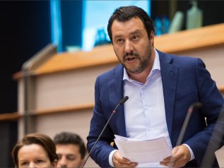 Salvini: “Lo Stato venda Bot per 200 mld agli italiani”
