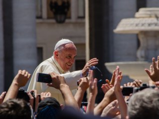 Il viaggio di Papa Francesco vale oro