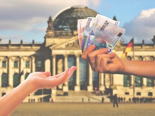 Berlino aumenta il salario minimo