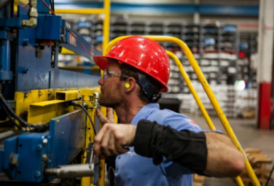 La produzione industriale rimbalza a maggio: +42%. Ma su base annua -20%