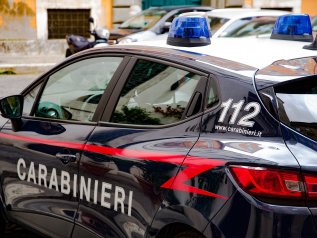 Mele marce, arrestati 7 carabinieri di una caserma a Piacenza