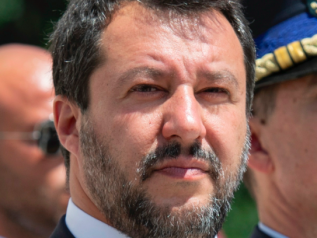 Il Senato autorizza: Salvini a processo