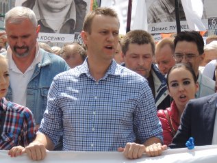 Navalny in terapia intensiva: “È stato avvelenato”