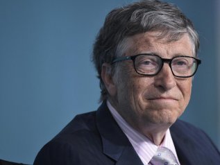 La previsione di Gates: “La pandemia finirà nel 2022”