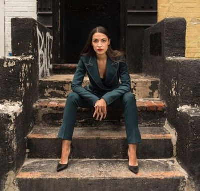 Ocasio-Cortez: “Caro Joe, noi progressisti non siamo il nemico”