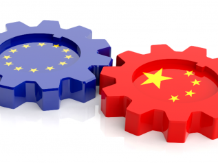 Ok del Parlamento europeo al primo accordo economico bilaterale con Pechino
