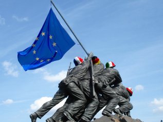 Il sogno ‘proibito’ dell’Ue: una Difesa europea autonoma dagli Usa