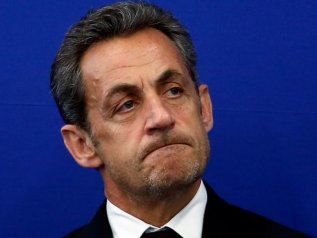 Sarkozy sul banco degli imputati