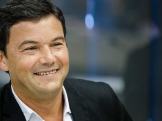Piketty: “Stampare moneta non basterà. Anche i ricchi ...”