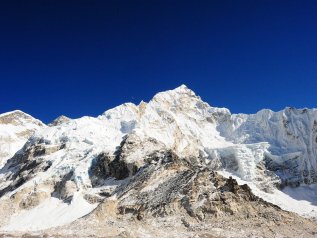 L’Everest cresce in altezza