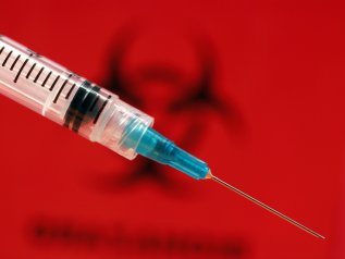 Dopo le pressioni ricevute da Berlino, Bruxelles accelera sul vaccino