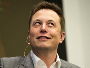 Elon Musk: “Apple si rifiutò di acquistare la Tesla a un decimo del valore”