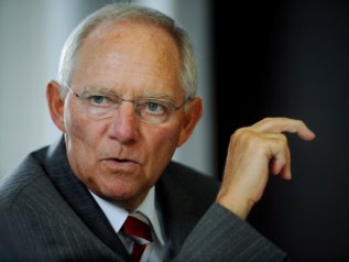 Schäuble non sarà nel nuovo governo ma detta la linea