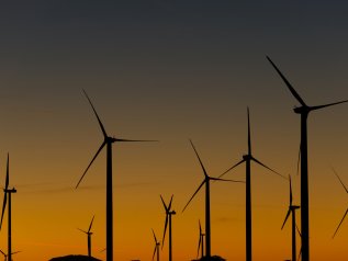 Le rinnovabili hanno superato per la prima volta le energie fossili