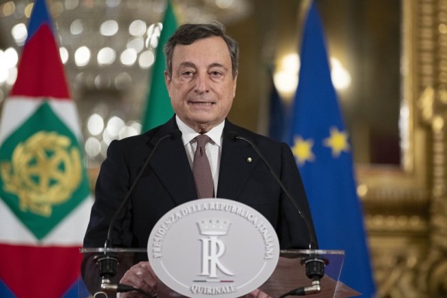 Drugstore: 2 governi in 1. Draghi come Conte ...