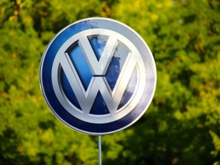 VW, le auto elettriche diventano ‘Voltswagen’