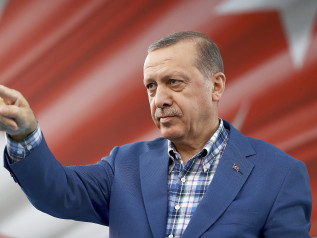 Erdogan a Draghi: “Parole indecenti e maleducate”