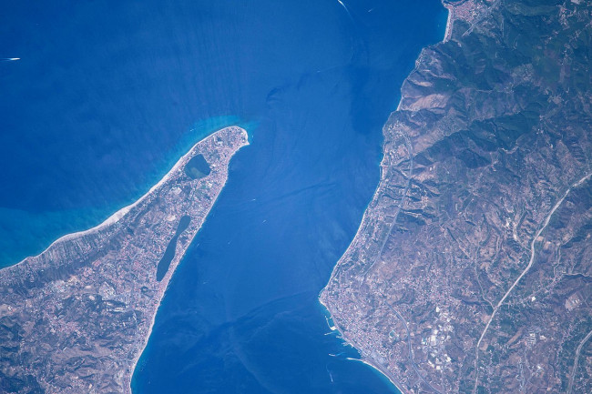 Stretto di Messina, ok al ponte a più campate