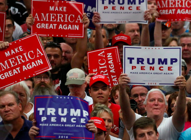 Trump difende solo la (vecchia) industria
