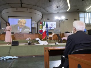 Mattarella: “La Mafia esiste ancora”