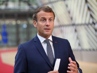 Macron vuole annacquare le regole di Maastricht