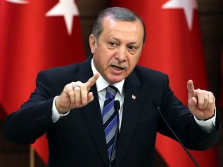 Erdogan torna a chiedere il taglio dei tassi. E la lira affonda