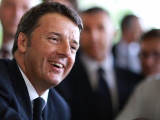 Renzi indagato per finanziamento illecito