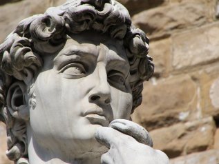 Non abbiamo bisogno di un altro Michelangelo. I neo scultori sono i robot