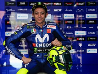 Valentino Rossi si ritira a 42 anni