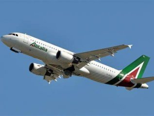 Alitalia mette in vendita il marchio. Lo acquisterà Ita?